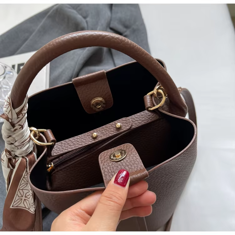 Abigail™ - Sac seau rétro